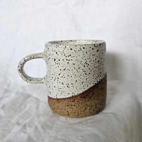 Large Speckle mug - brown